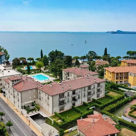 Relais Fasanella Attico - Di Garda Apartment *