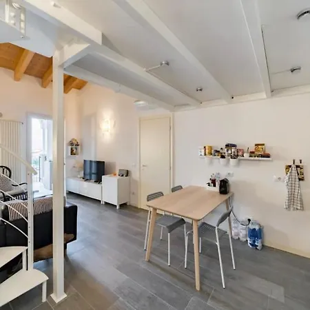 Relais Fasanella Attico - Di Garda